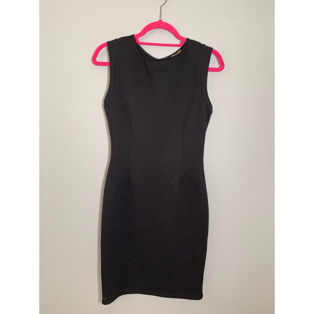 NEW Love Ady Sheath Dress Women Large Black Geometric Textured Sleeveless